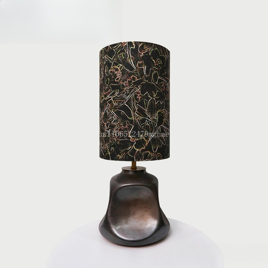 Century Textile & Sewing Supply Photos - Vergulde Liberty stoffen tafellamp: UK geïmporteerd