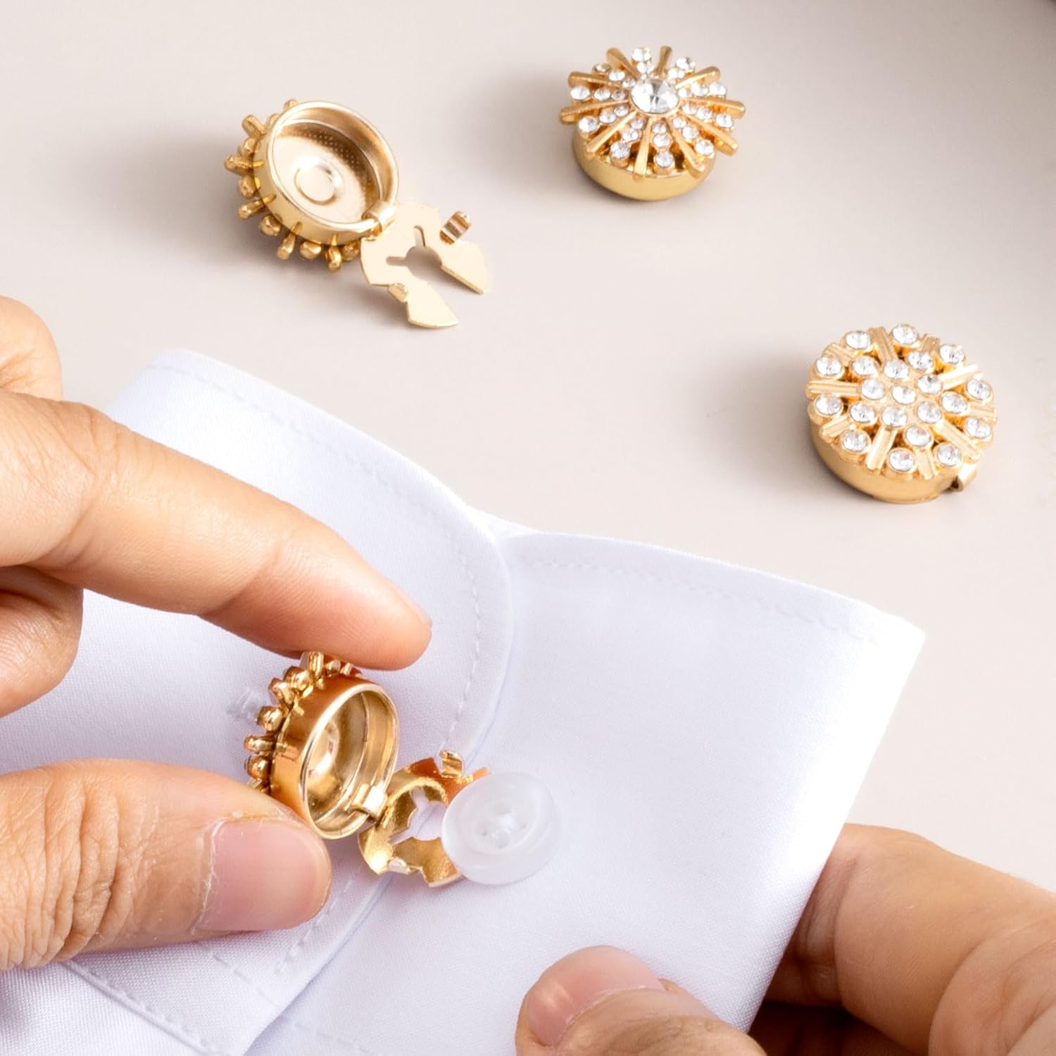 Rhinestone kristallen knopen,  - Button Hole Cutter recensie en prijs